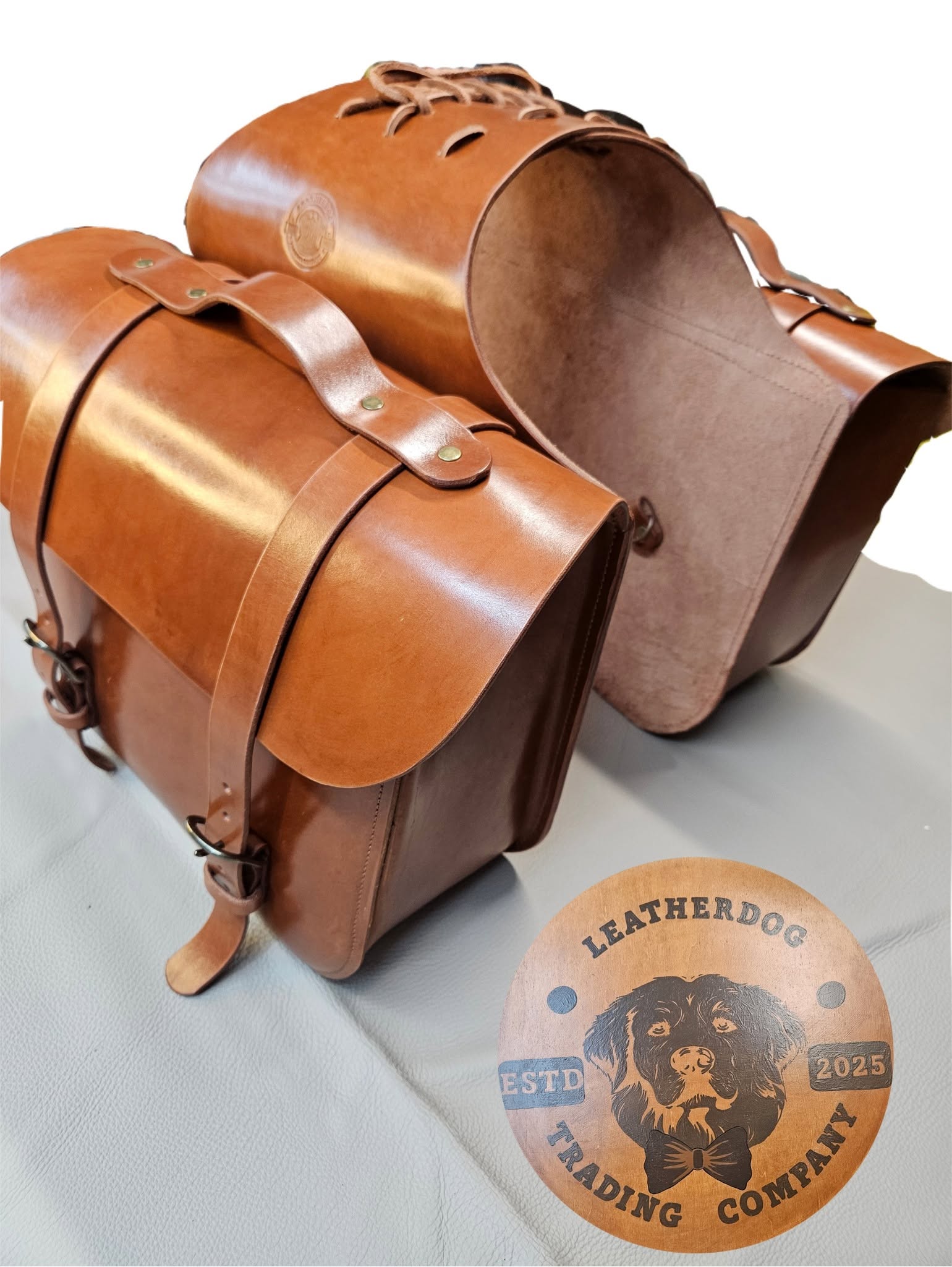 Coniac motorcycle saddlebags