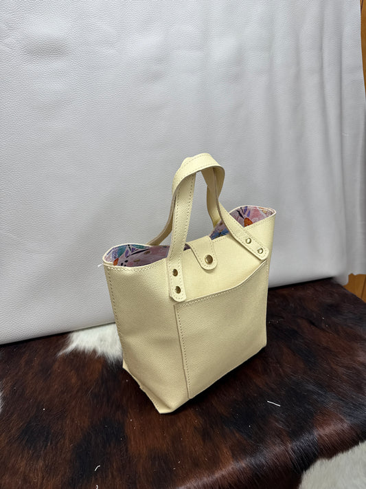 Simple tote (creamy white) 23